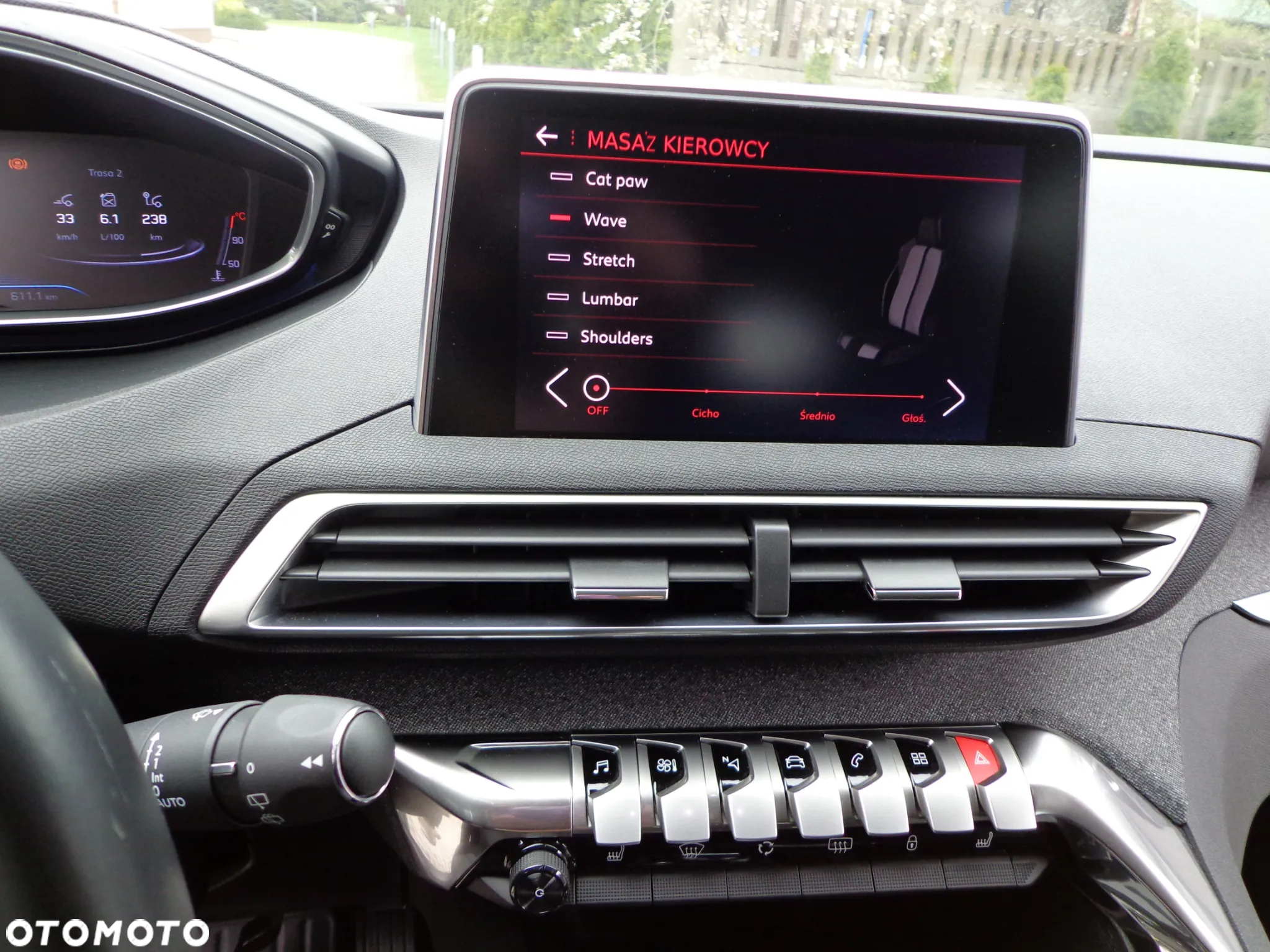 Peugeot 5008 1.6 BlueHDI Allure S&S EAT6 - 36