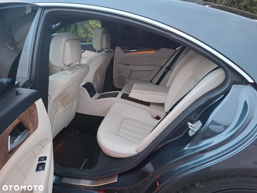 Mercedes-Benz CLS 350 CDI DPF 4Matic BlueEFFICIENCY 7G-TRONIC - 8