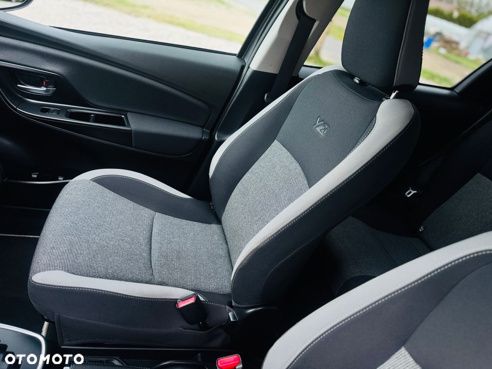 Toyota Yaris Hybrid 1.5 Executive - 6