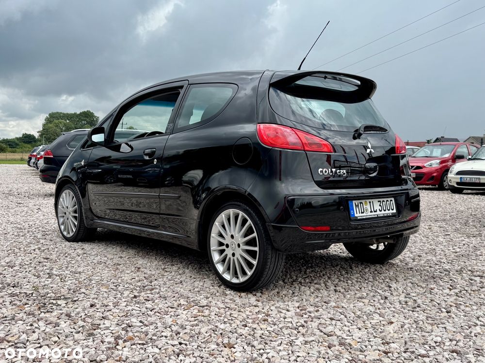Mitsubishi Colt - 3