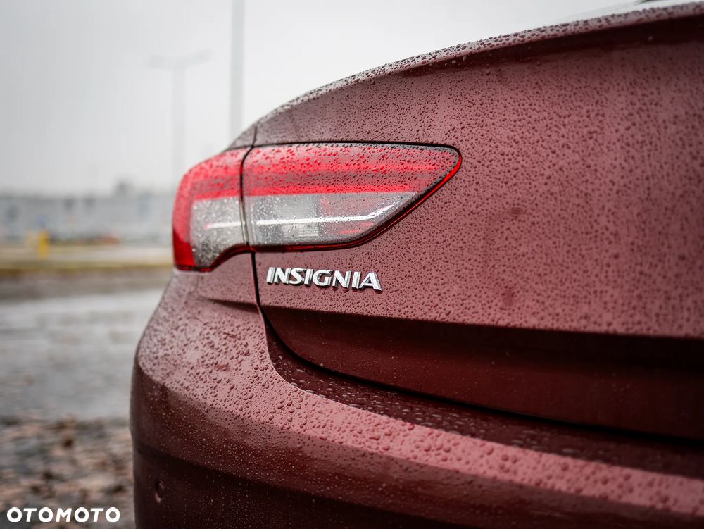 Opel Insignia 2.0 CDTI Innovation S&S - 11