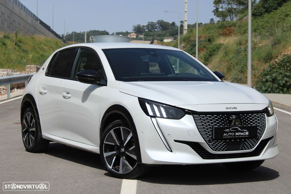 Peugeot e-208 50 kWh GT Pack - 2