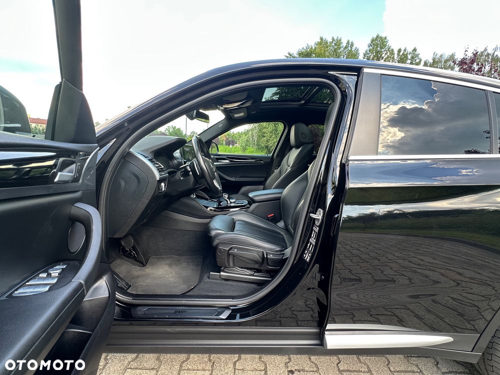 BMW X4 xDrive20d xLine - 32