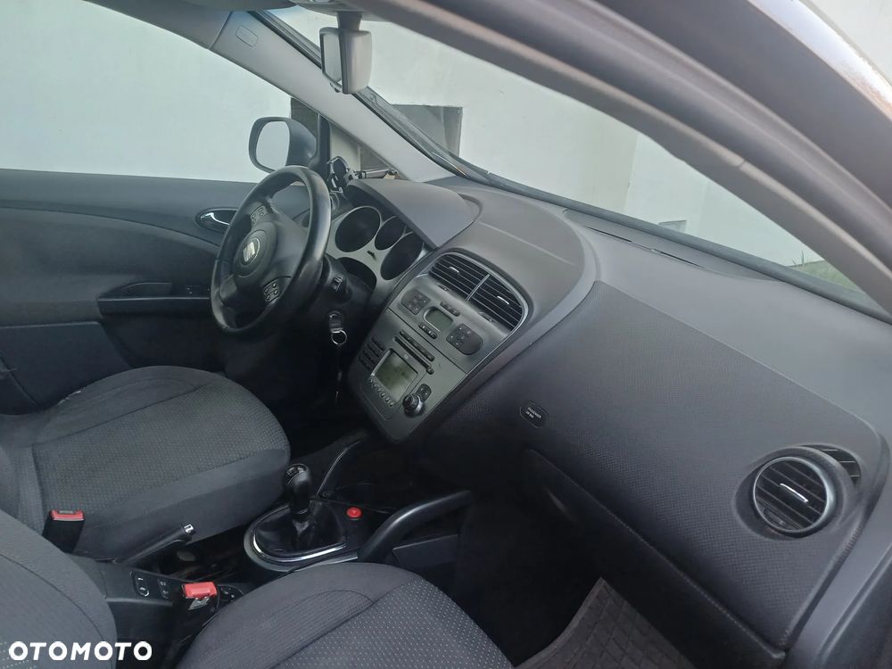 Seat Altea XL 1.6 Stylance - 11