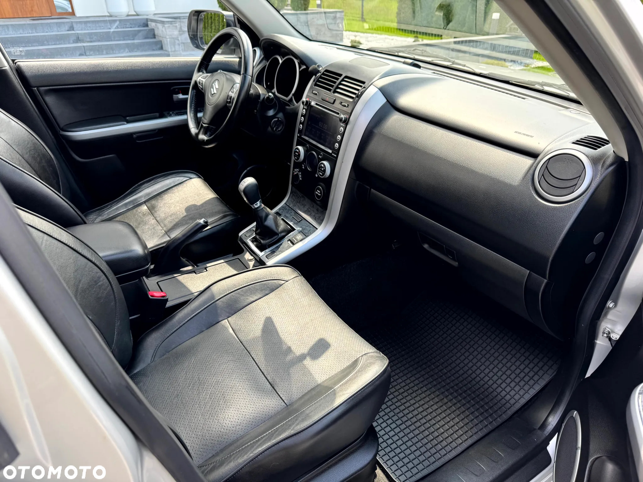 Suzuki Grand Vitara 2.4 De Luxe - 10