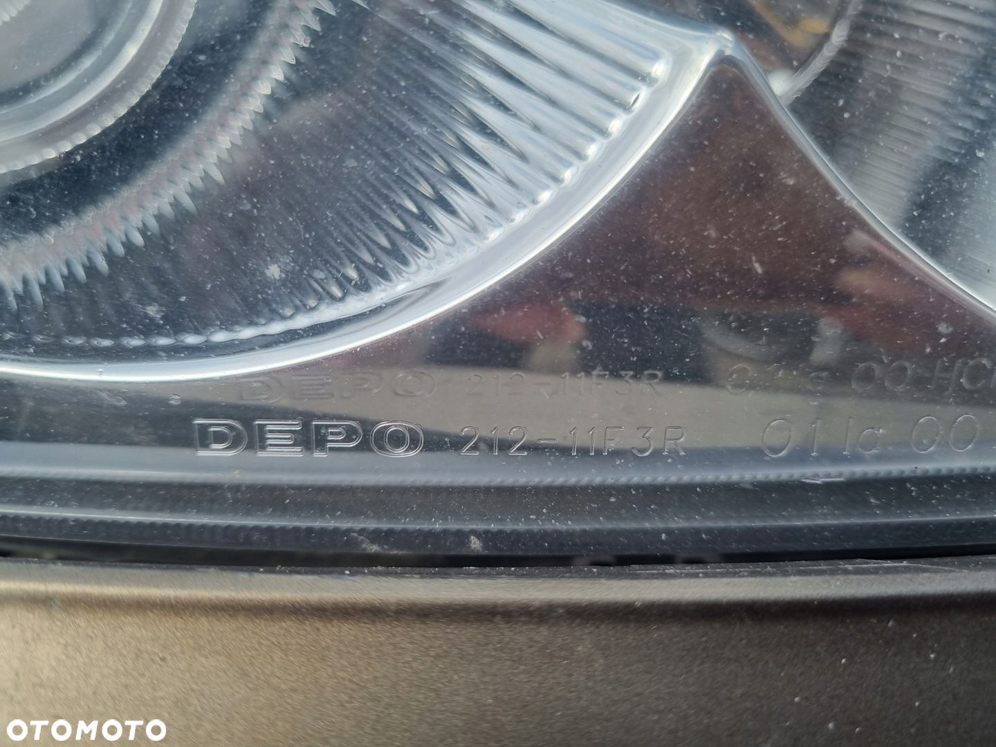 TOYOTA AVENSIS II T25 03-06 2005 r. LAMPA PRAWY PRZÓD PRAWA PRZEDNIA EU - 3