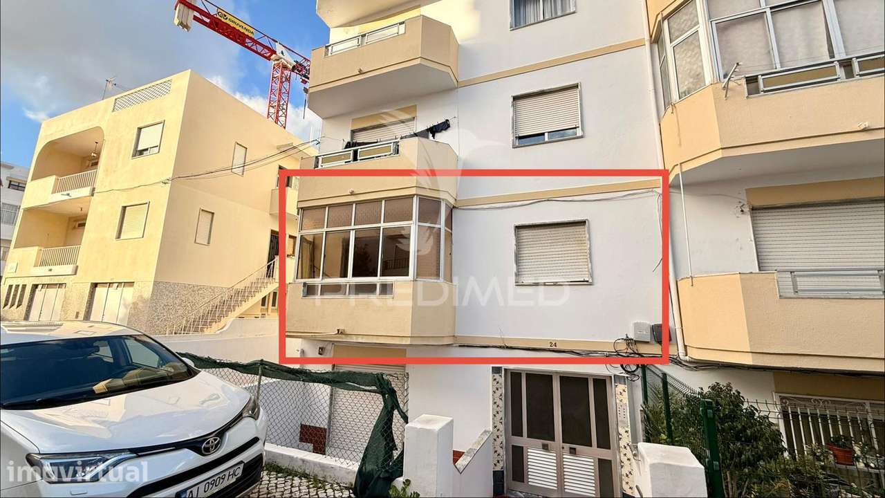 T3 bem localizado para Remodelar - Grande imagem: 2/15