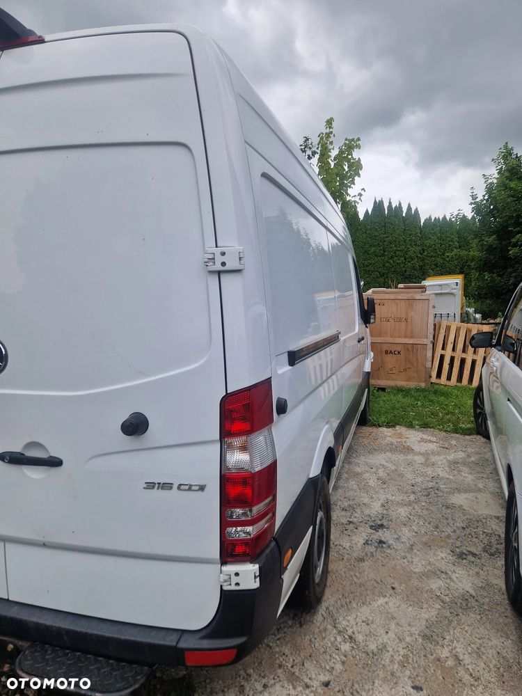 Mercedes-Benz SPRINTER - 20