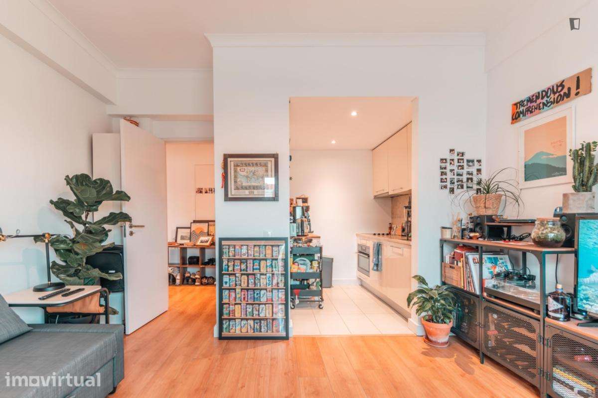 Apartamento com 1 quartos - localizado em Entrecampos Lisbon - Grande imagem: 4/13