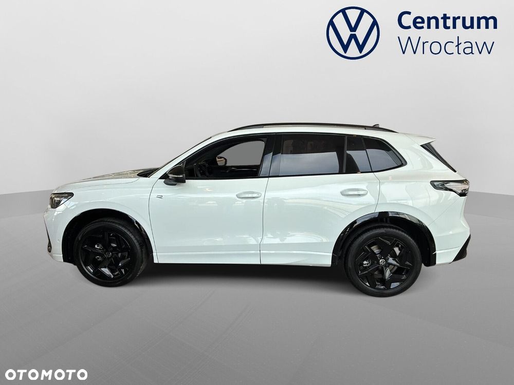 Volkswagen Tiguan - 12
