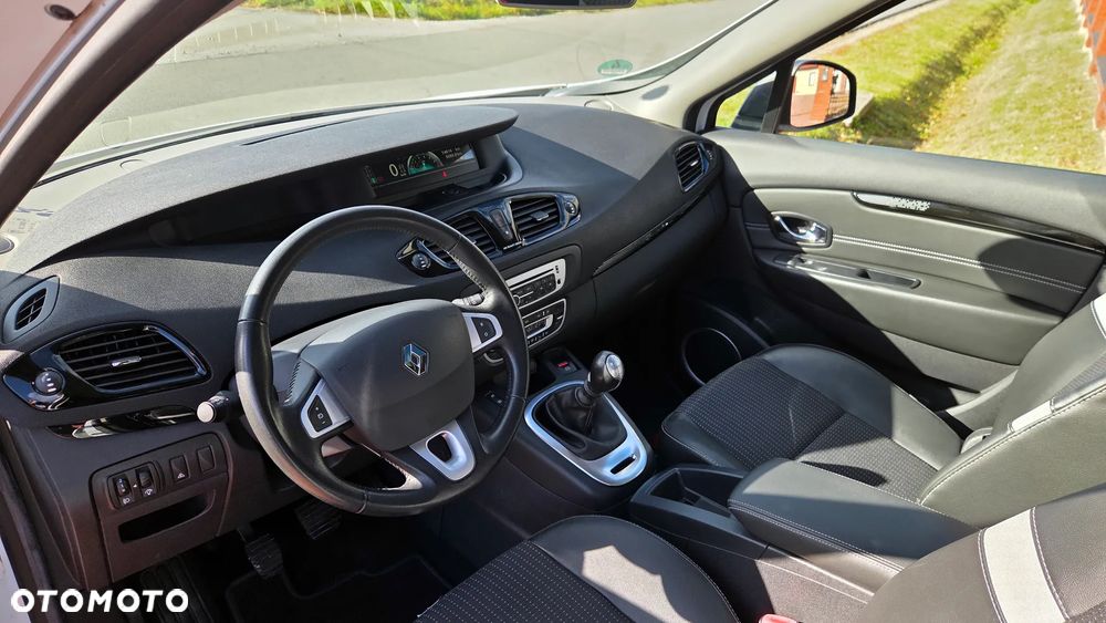 Renault Grand Scenic TCe 130 Luxe - 17