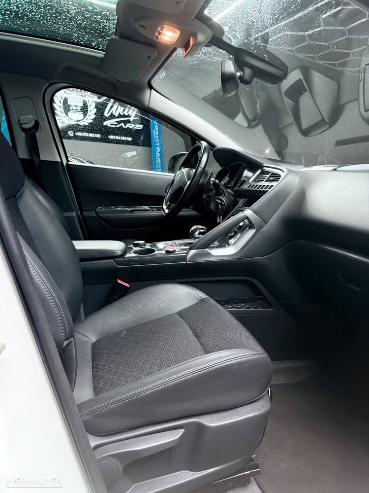 Peugeot 3008 2.0 HDi Hybrid4 99g - 19