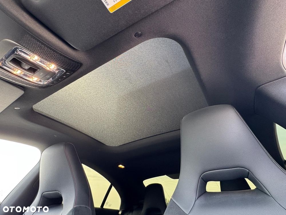 Mercedes-Benz CLA 250 4Matic 7G-DCT AMG Line - 15