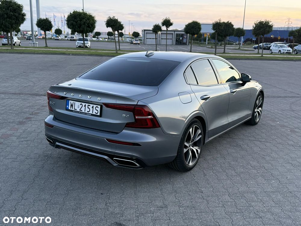 Volvo S60 B4 B R-Design - 6