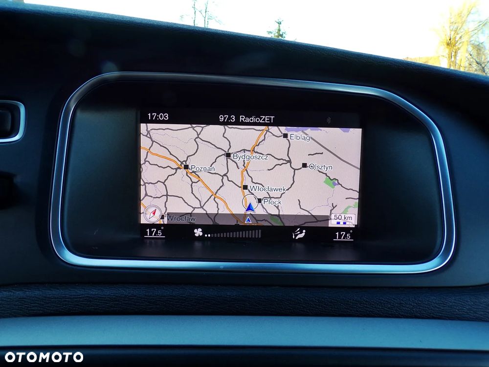 Volvo V40 D2 Momentum - 22