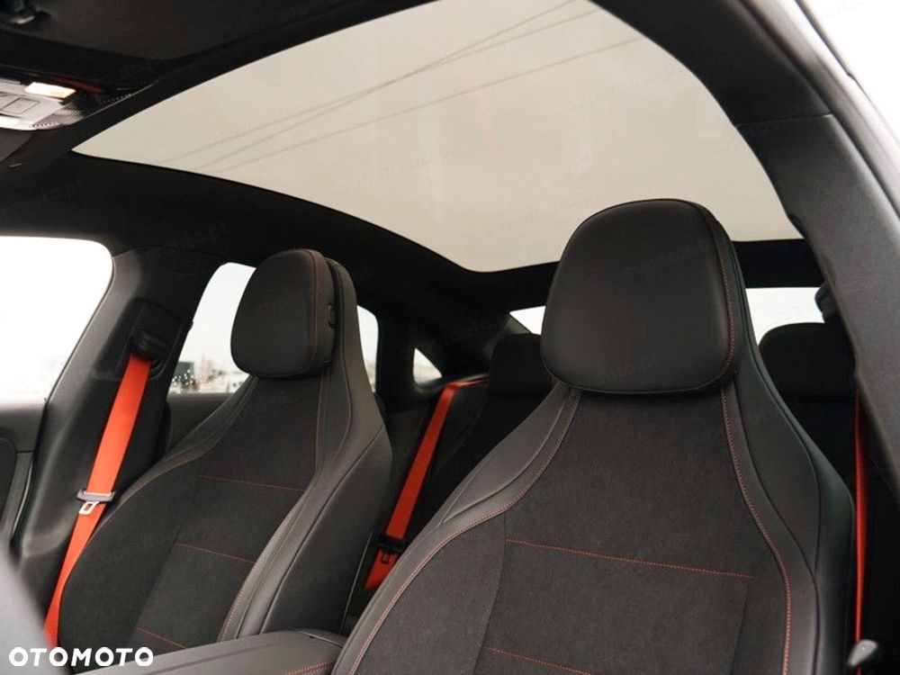 Mercedes-Benz CLA 200 mHEV 4-Matic 8G-DCT - 6