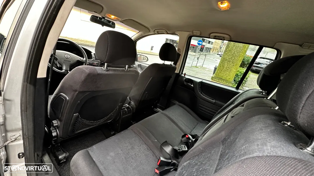 Opel Zafira - 13
