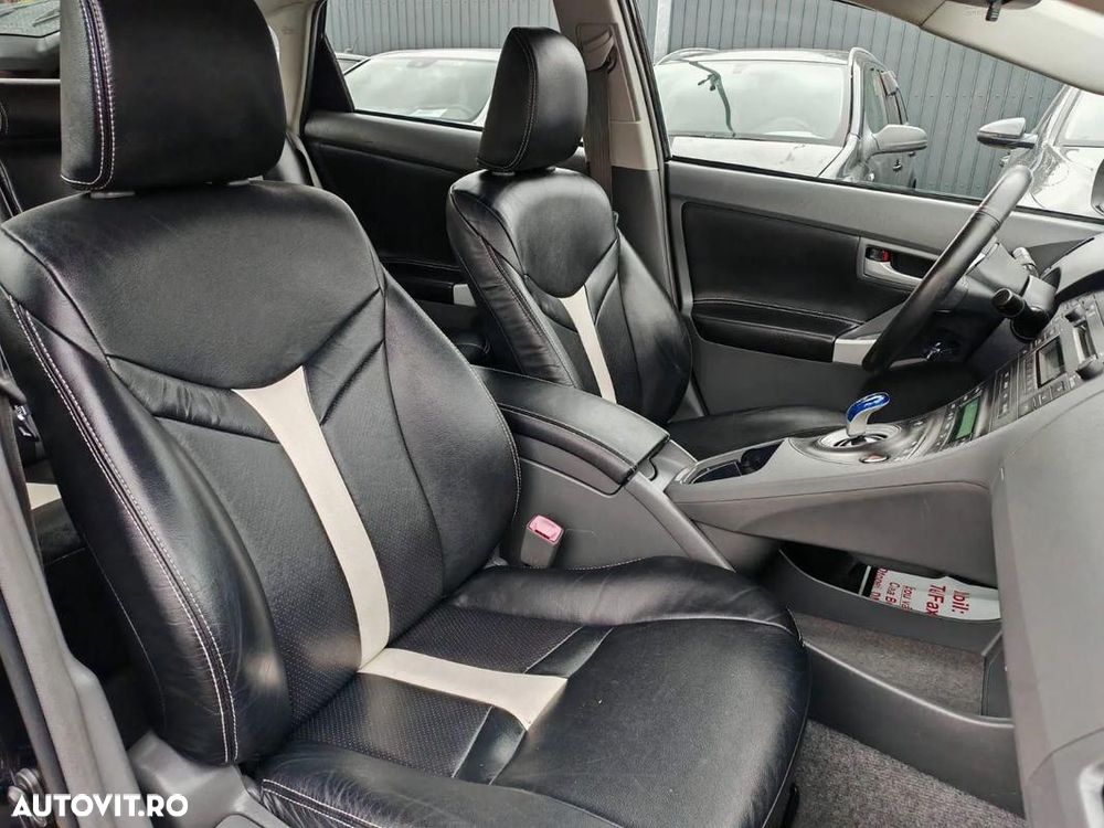 Toyota Prius - 6