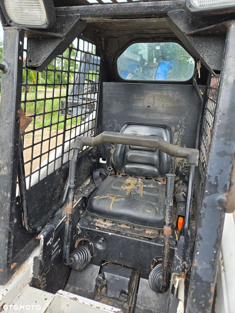 Bobcat 443 Diesel 4x4 Mini ładowarka - 10