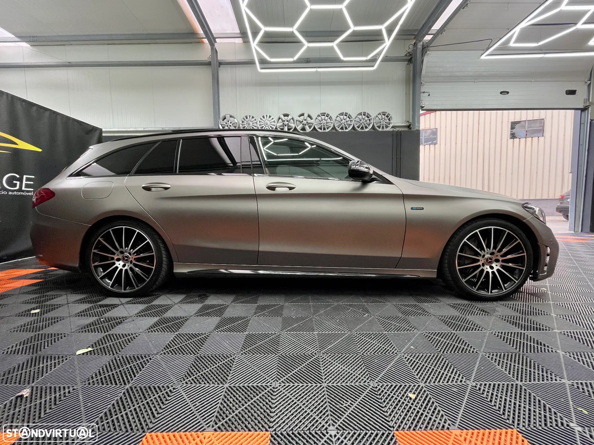 Mercedes-Benz C 300 de AMG Line - 12