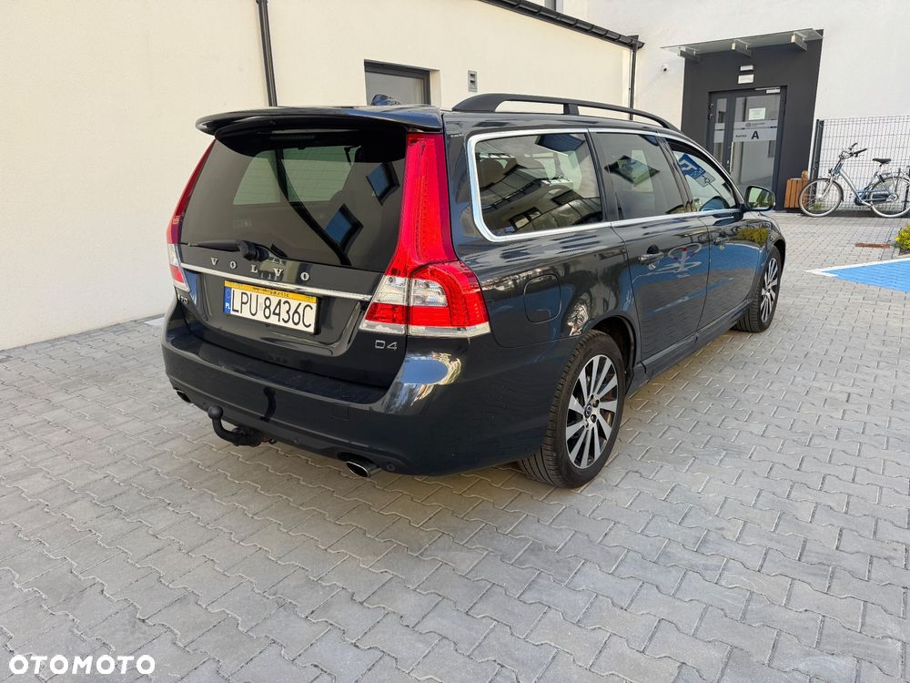 Volvo V70 D4 Momentum - 4