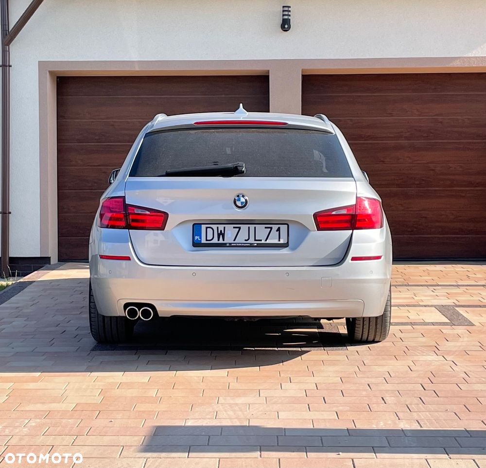 BMW Seria 5 520d Luxury Line - 11