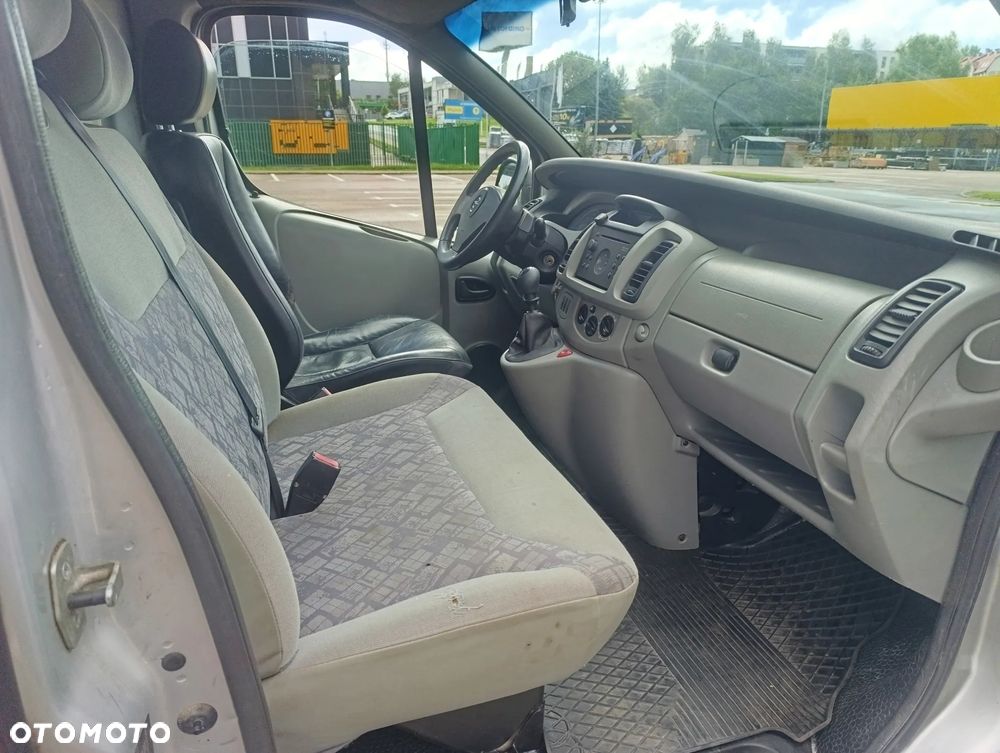 Opel Vivaro - 13