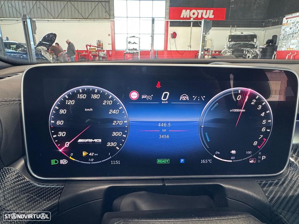 Mercedes-Benz C 63 AMG S E Performance 4Matic - 11