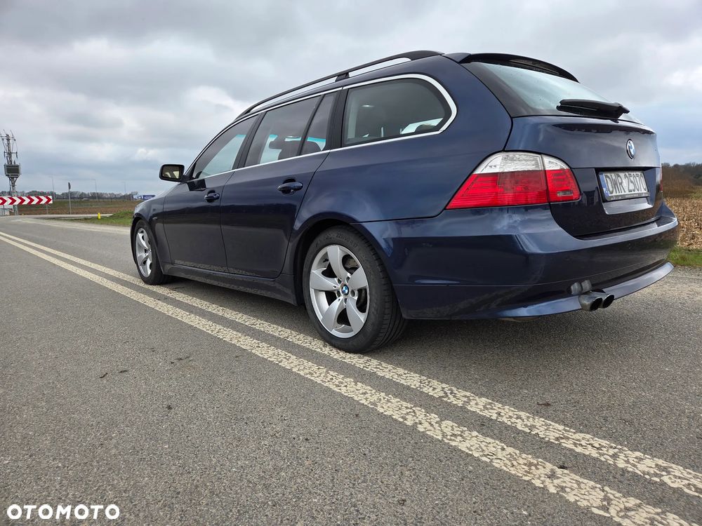 BMW Seria 5 525d - 10