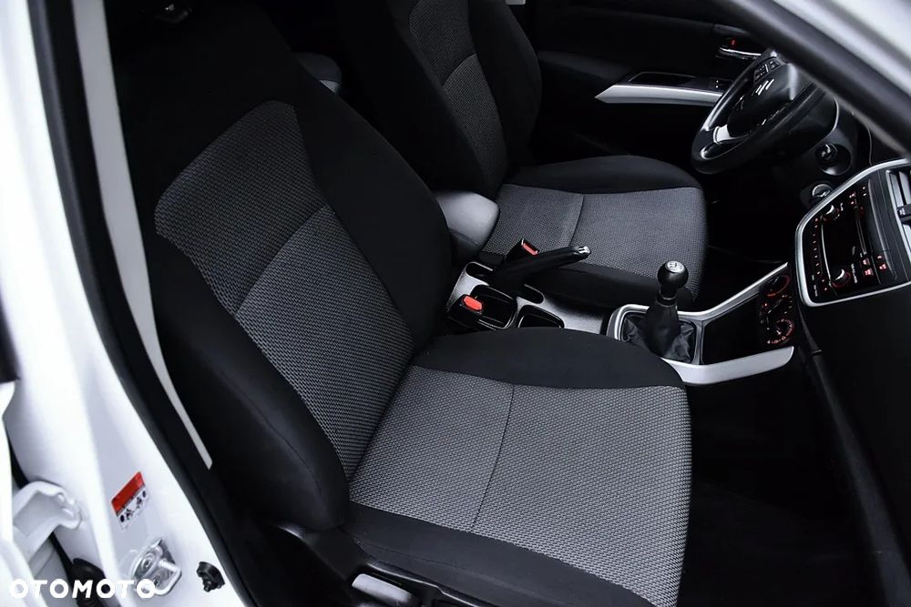 Suzuki SX4 S-Cross 1.6 Premium - 30