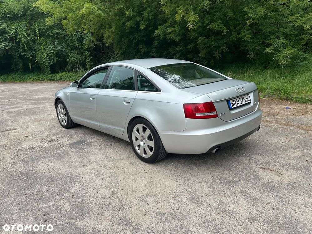 Audi A6 Avant 2.4 - 6