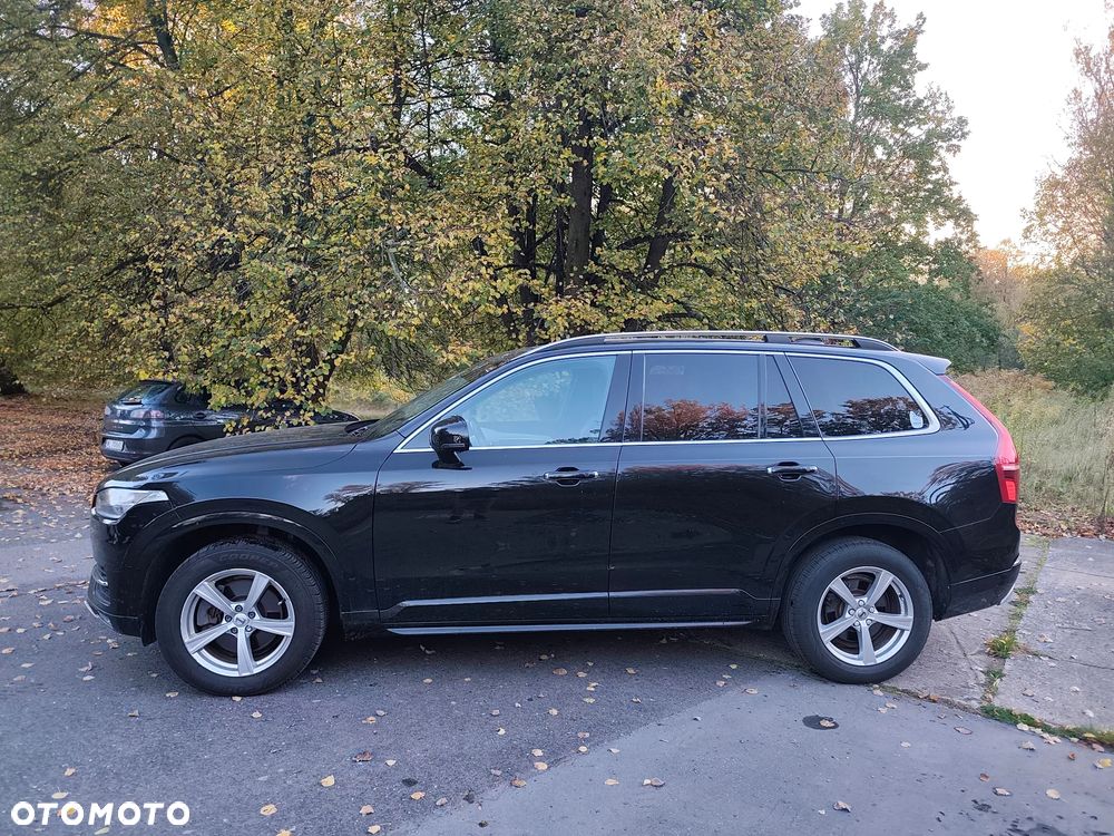 Volvo XC 90 - 8