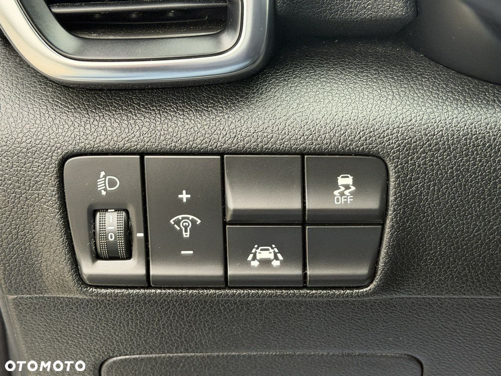 Kia Sportage - 16