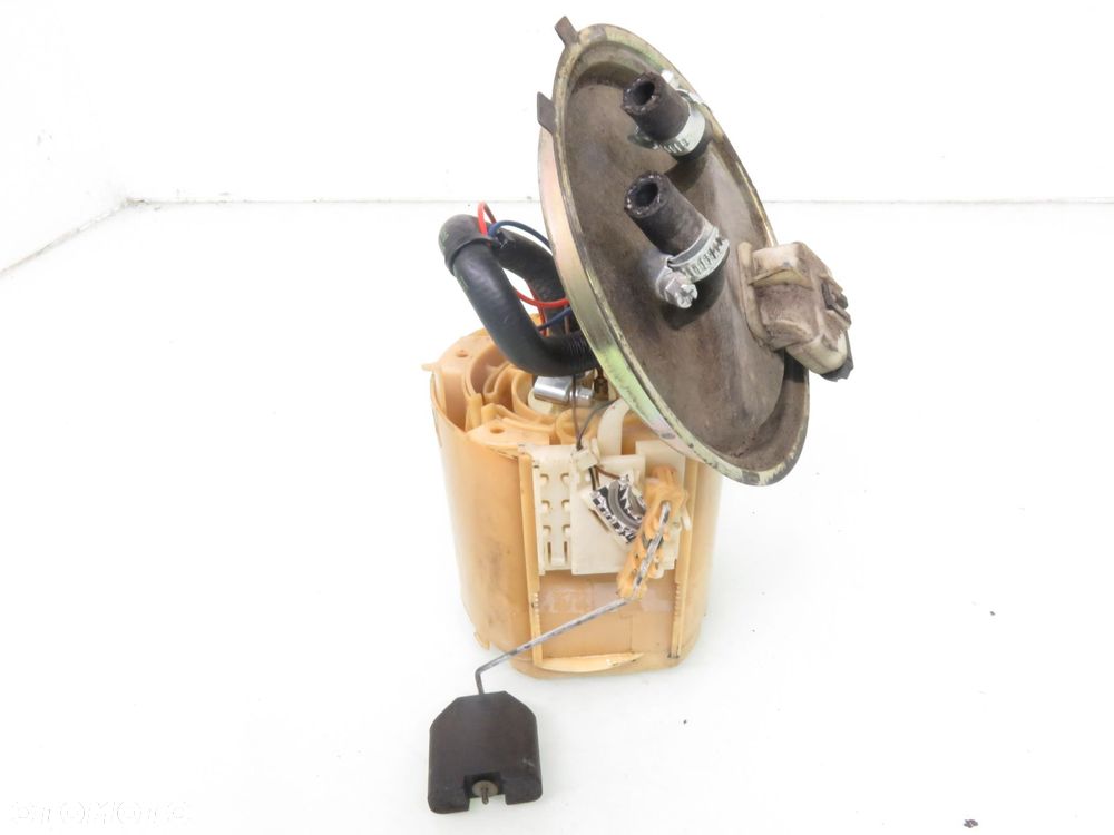 POMPA PALIWA OPEL CORSA B 1.4 i - C 14 NZ 90411101 - 1