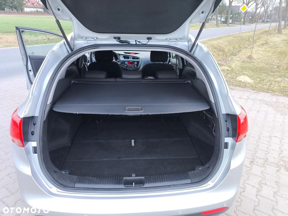 Kia Ceed 1.6 CRDi L - 11