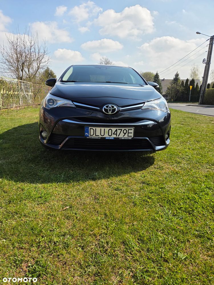 Toyota Avensis 1.8 Premium - 3