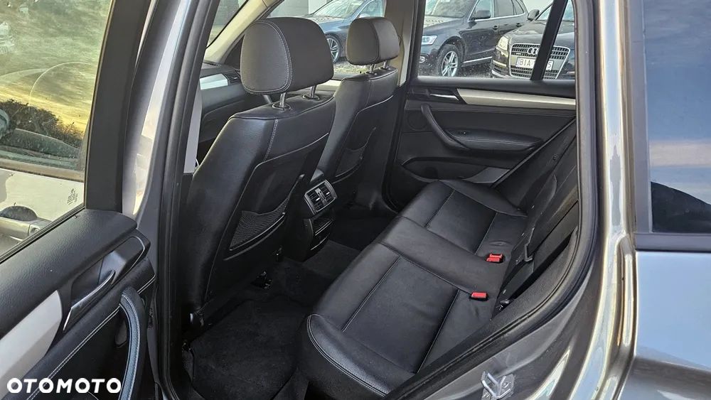 BMW X3 xDrive20d - 11