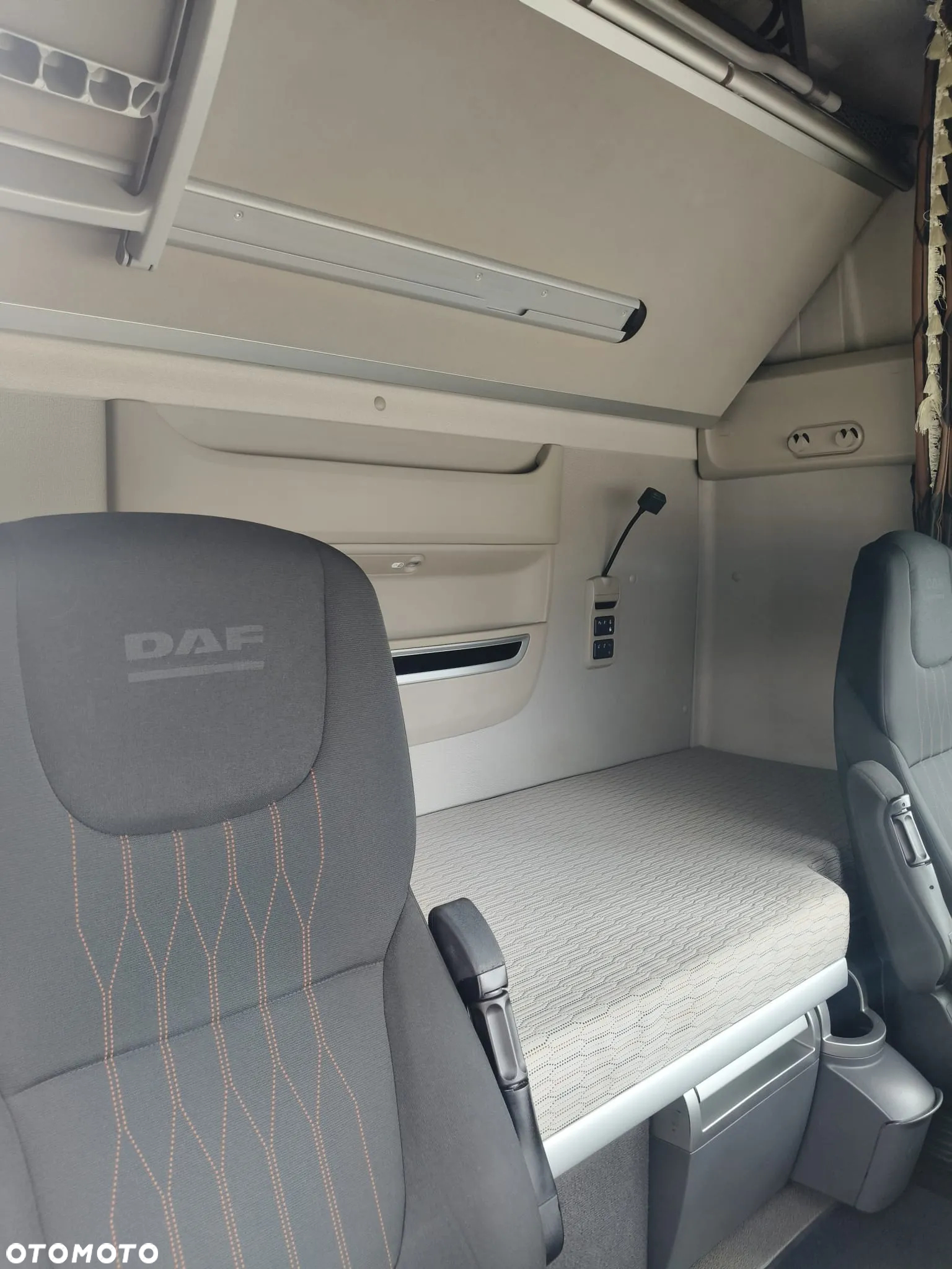 DAF XF 106.480 / SUPER SPACE CAB /  EURO 6 / STANDARD / - 20