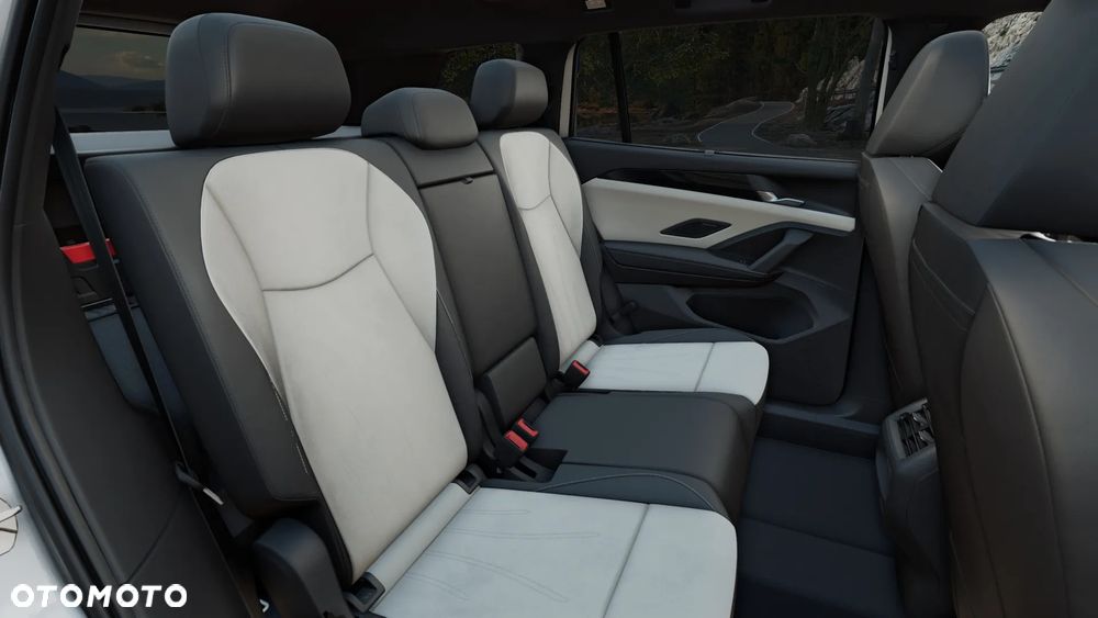 Volkswagen Tayron 1.5 eTSI mHEV Elegance DSG - 14