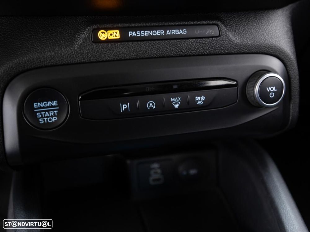 Ford Focus SW 1.5 TDCi EcoBlue Active - 17