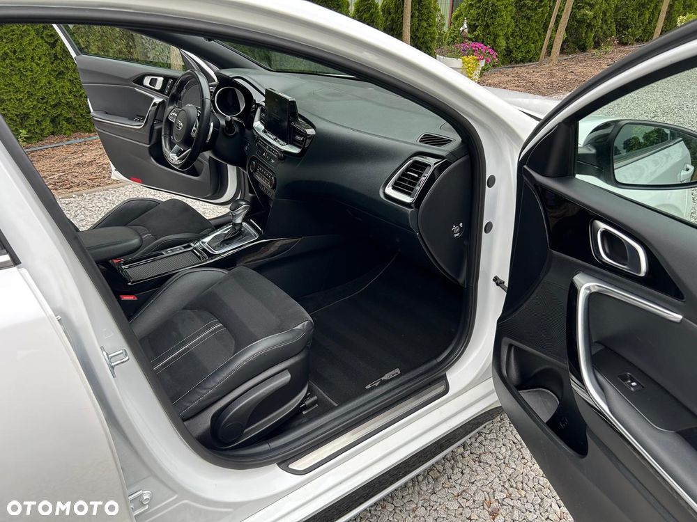 Kia ProCeed 1.6 CRDi 128 Spirit - 38