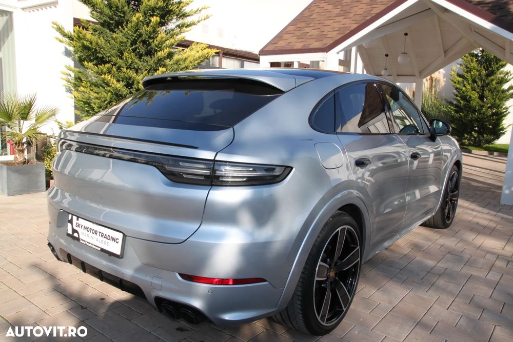 Porsche Cayenne Coupe - 23