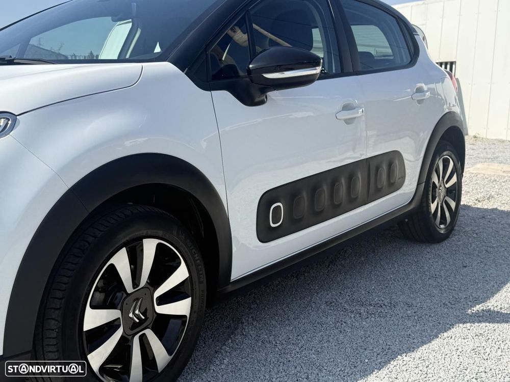 Citroën C3 1.2 PureTech Shine - 16