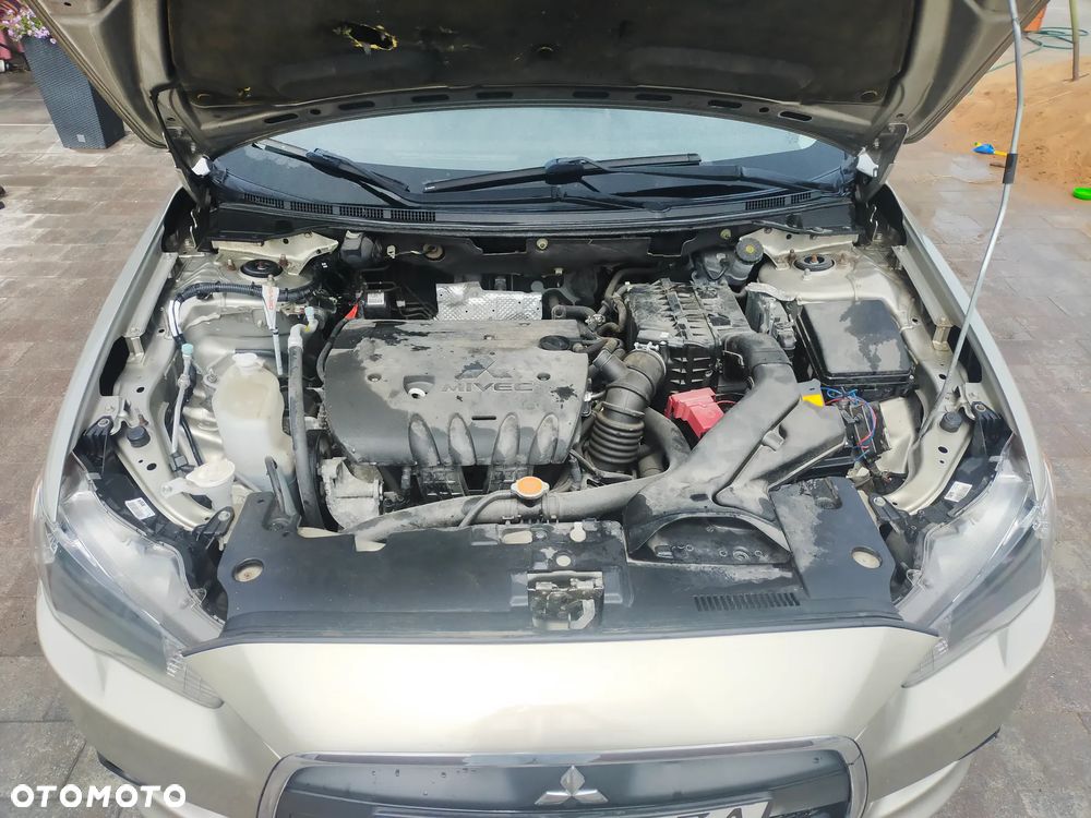 Mitsubishi Lancer 1.8 Intense - 2