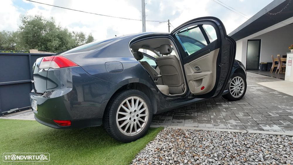 Renault Laguna 2.0 dCi Dynamique - 9