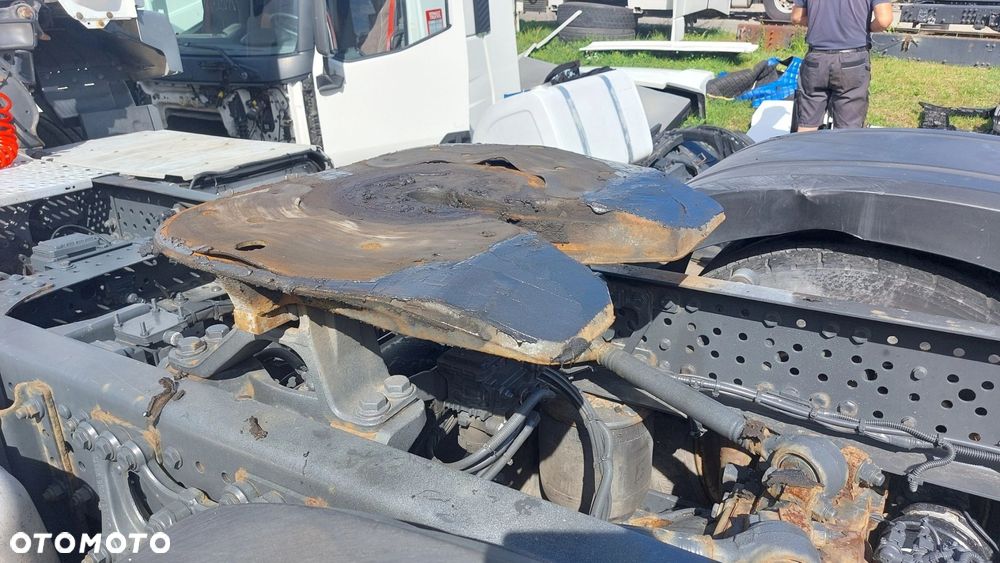 MERCEDES ACTROS MP4 SIODŁO WYSOKIE BEZ PŁYTY 24CM - 2