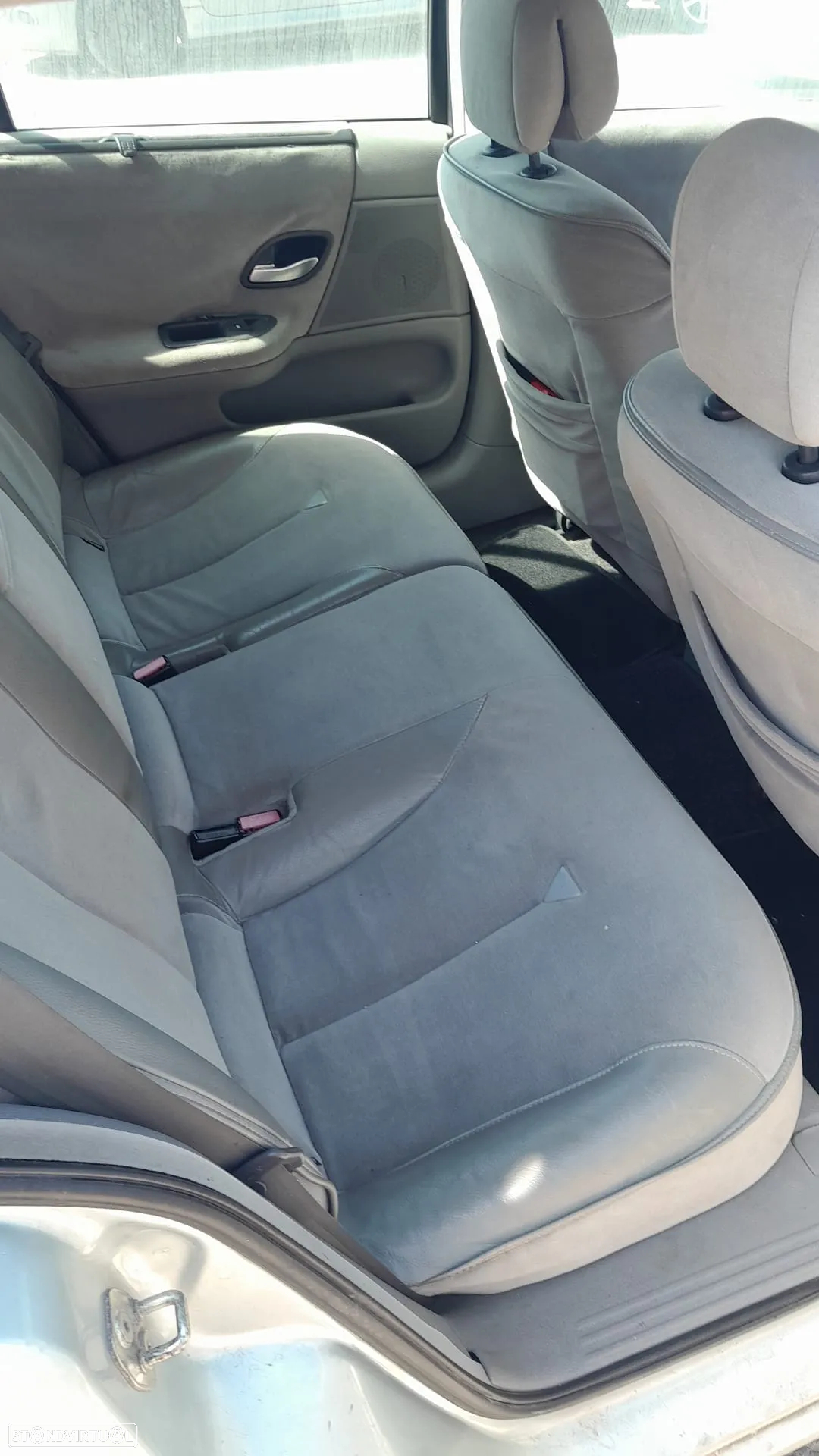 Renault Laguna - 5