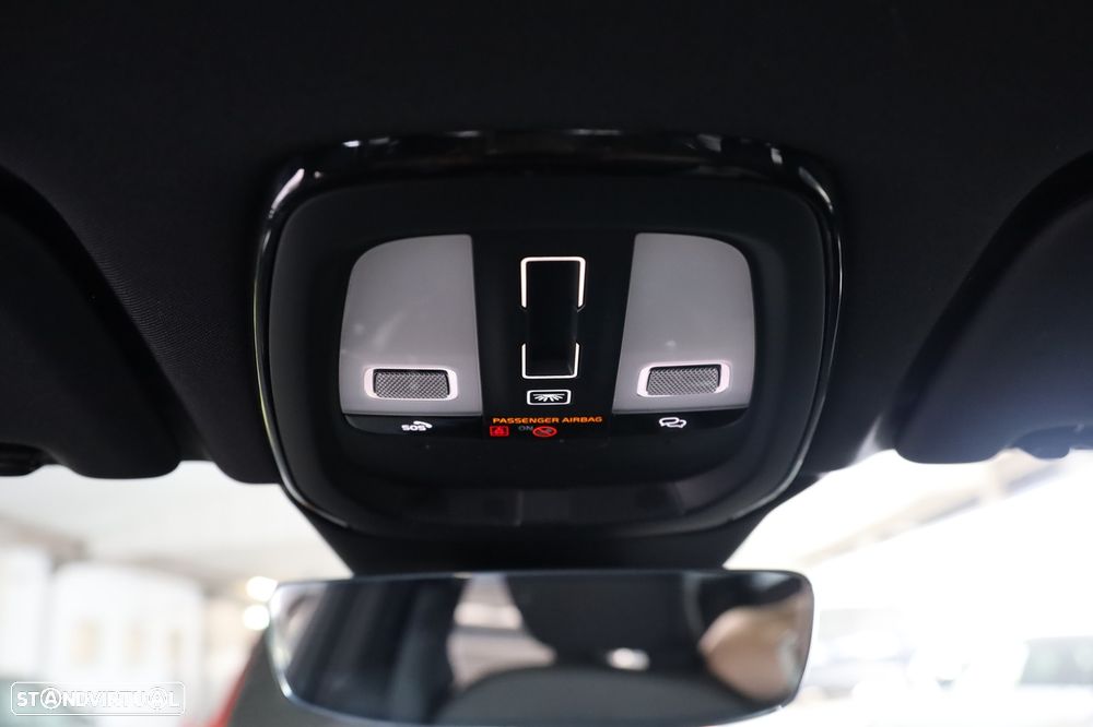 Volvo XC 60 2.0 T6 PHEV Black Edition AWD - 35
