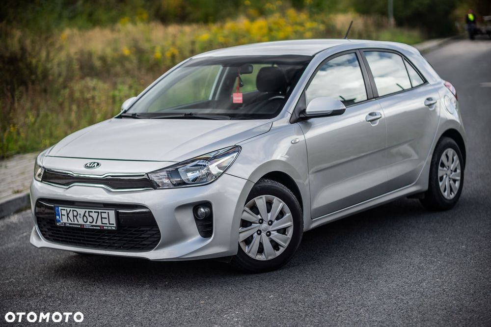 Kia Rio - 15