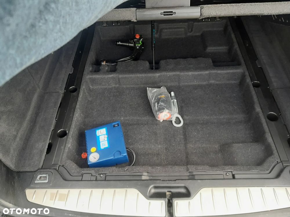 BMW Seria 5 525d - 16
